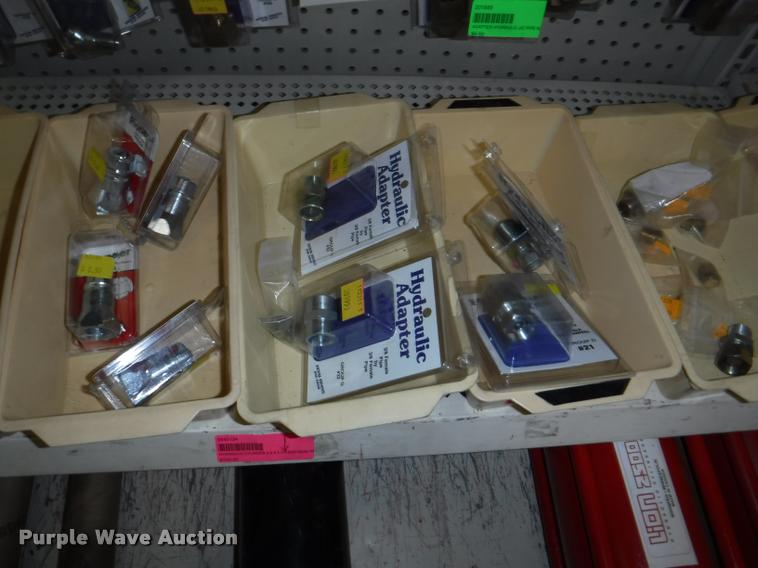 image for item DD0938 Hydraulic cylinder hardware