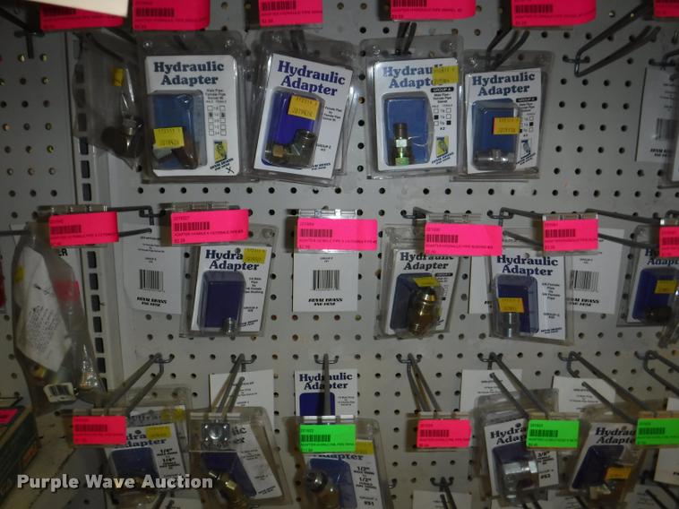 image for item DD0938 Hydraulic cylinder hardware