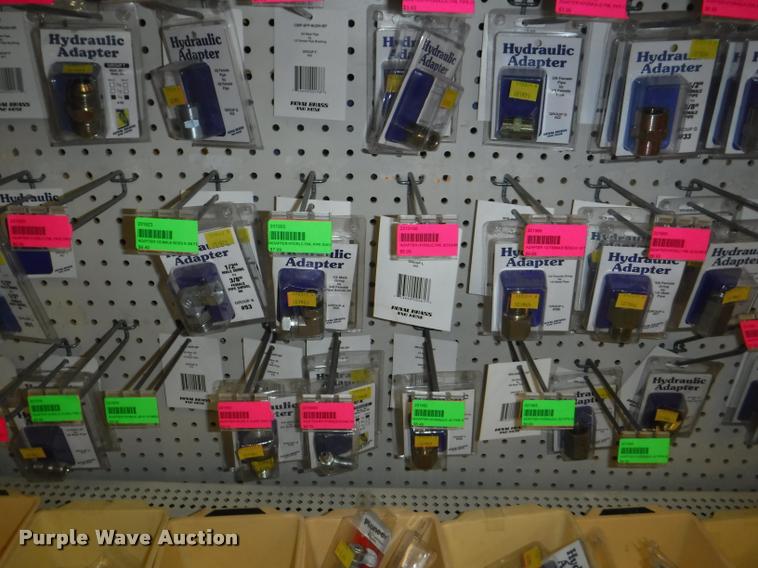 image for item DD0938 Hydraulic cylinder hardware