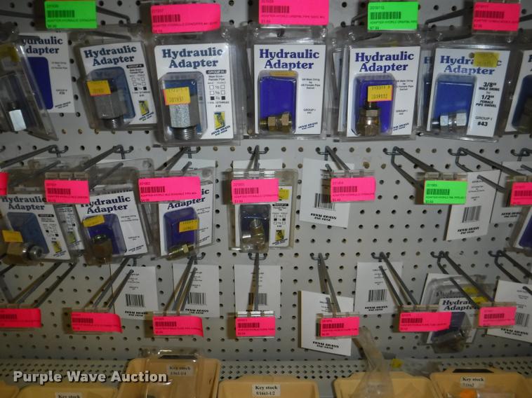 image for item DD0938 Hydraulic cylinder hardware