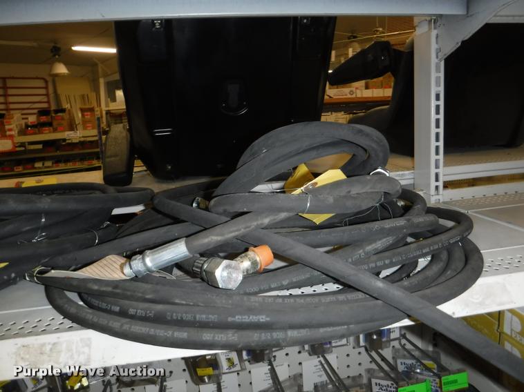 image for item DD0938 Hydraulic cylinder hardware