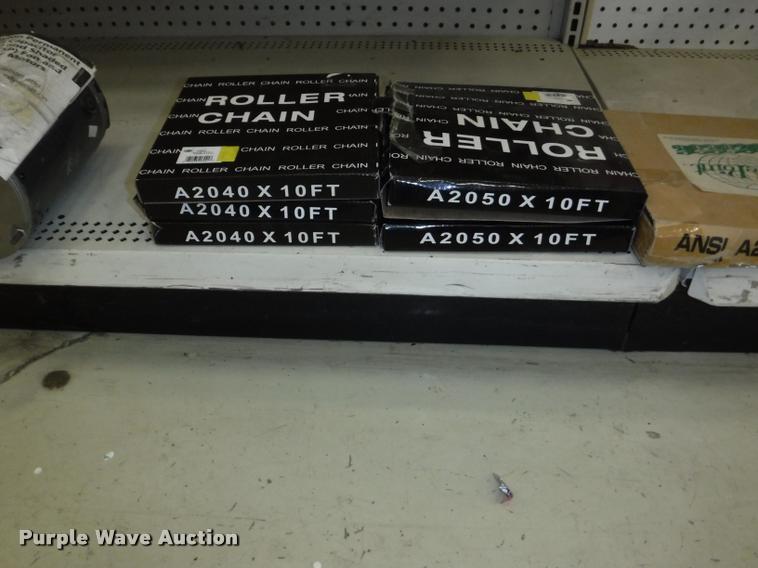 image for item DD0939 Hydraulic cylinder and roller chain hardware