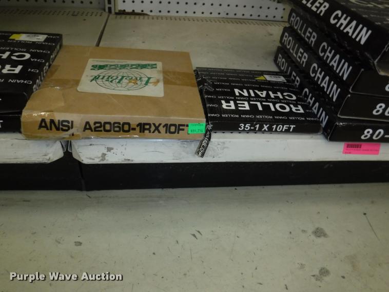 image for item DD0939 Hydraulic cylinder and roller chain hardware