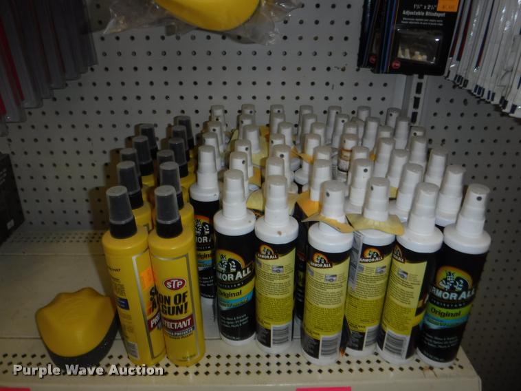 image for item DD0962 Automotive supplies