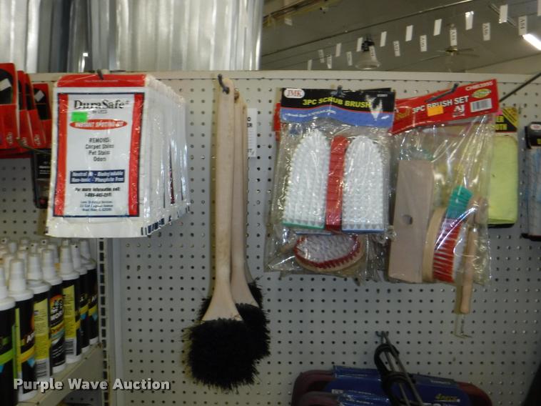 image for item DD0962 Automotive supplies