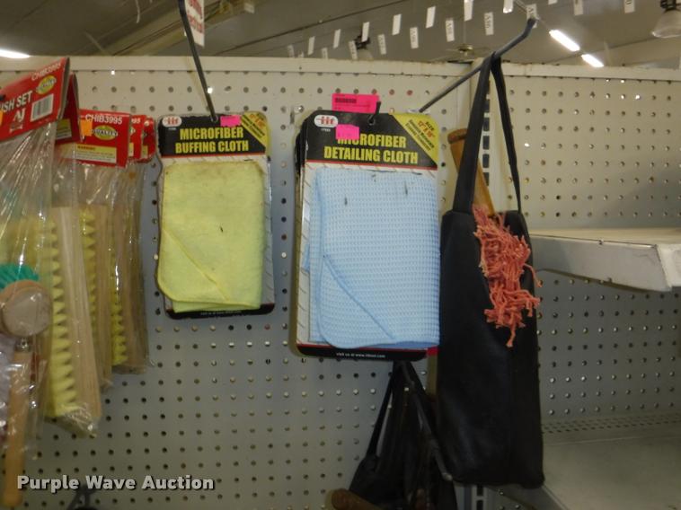 image for item DD0962 Automotive supplies