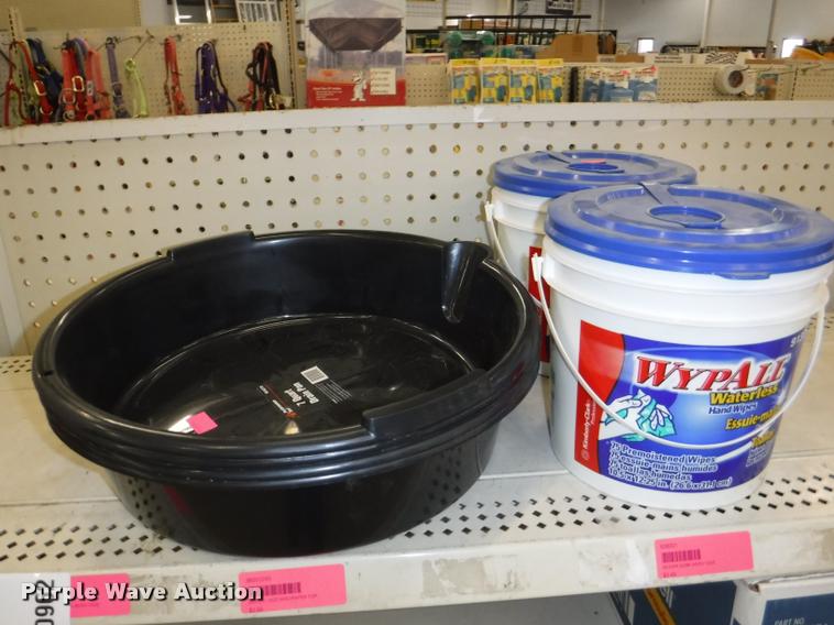 image for item DD0962 Automotive supplies