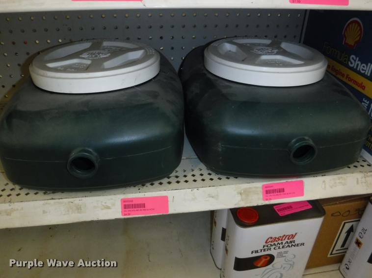 image for item DD0962 Automotive supplies