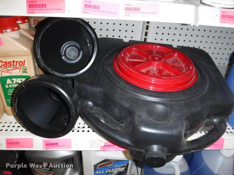 image for item DD0962 Automotive supplies