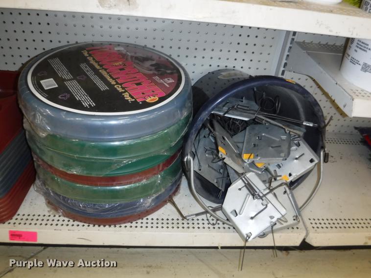 image for item DD0967 Livestock equipment