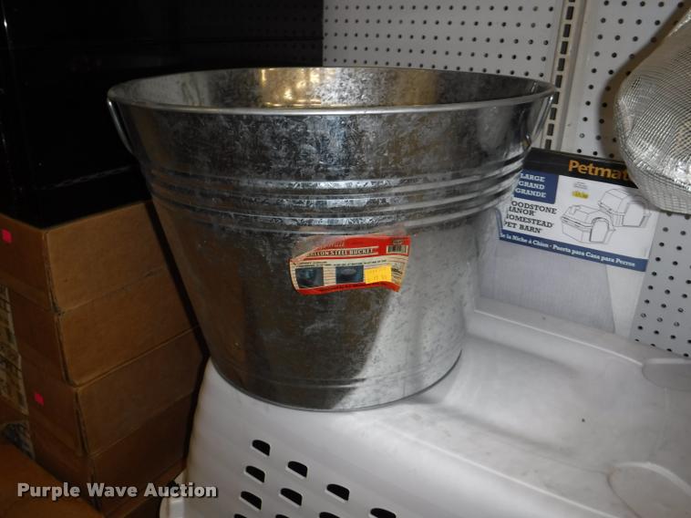 image for item DD0967 Livestock equipment