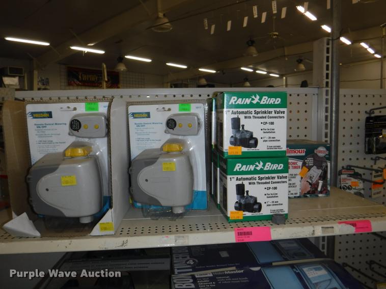 image for item DD0980 Lawn and garden accessories