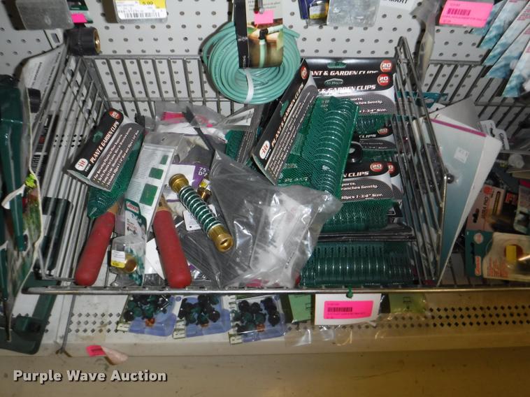 image for item DD0980 Lawn and garden accessories