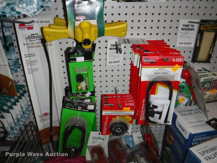 image for item DD0980 Lawn and garden accessories