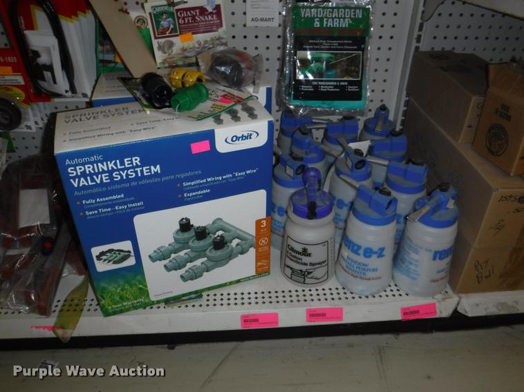 image for item DD0980 Lawn and garden accessories