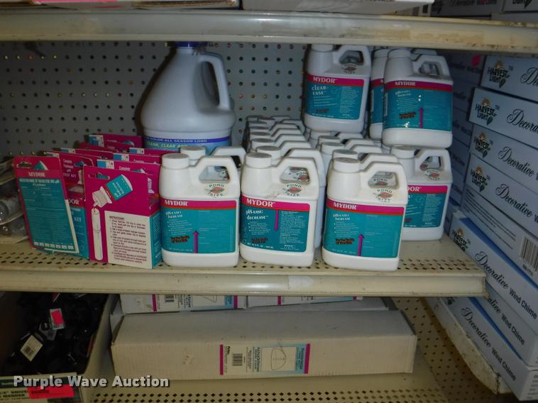 image for item DD0980 Lawn and garden accessories