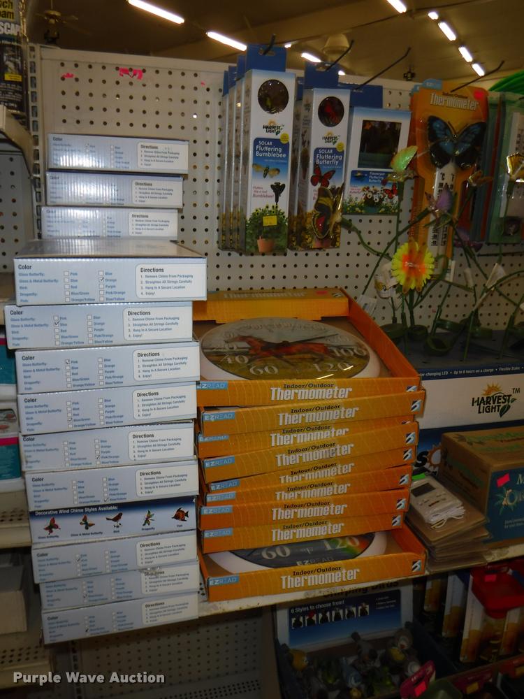 image for item DD0980 Lawn and garden accessories