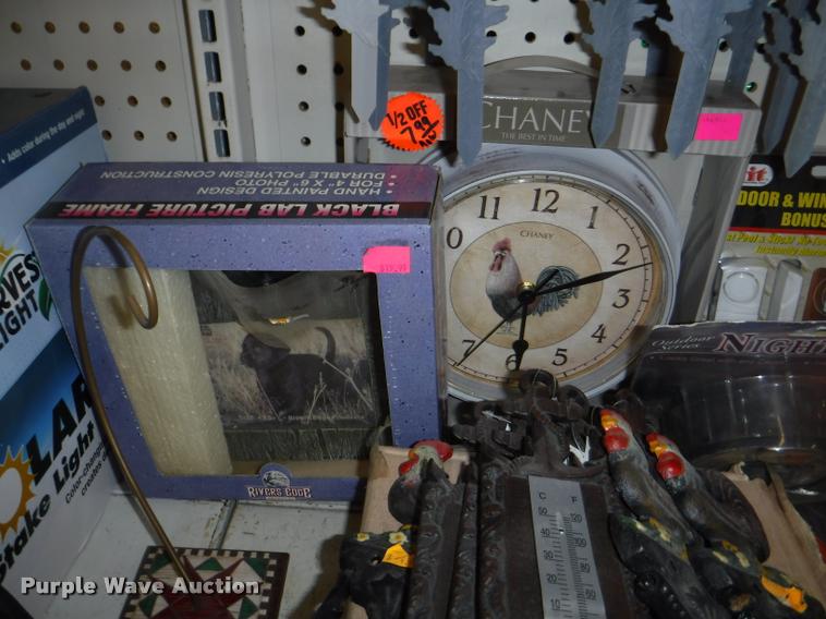 image for item DD0980 Lawn and garden accessories