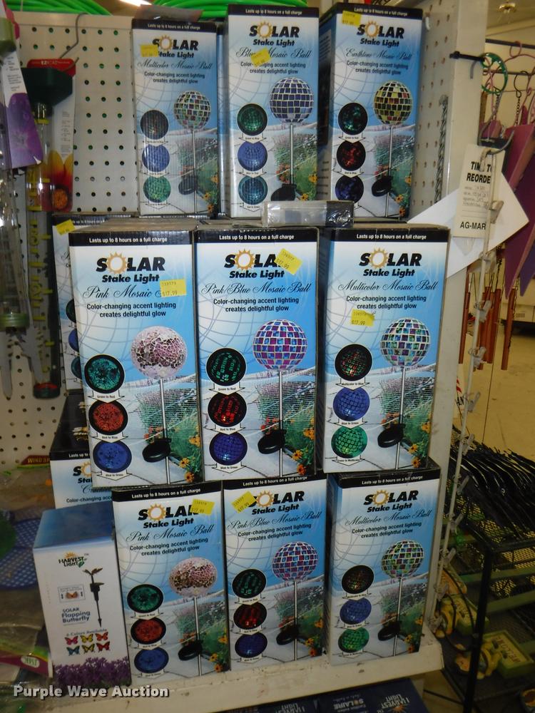 image for item DD0980 Lawn and garden accessories