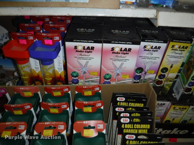 image for item DD0980 Lawn and garden accessories