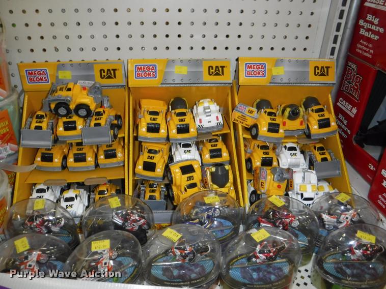 image for item DD0989 Children's toys and books