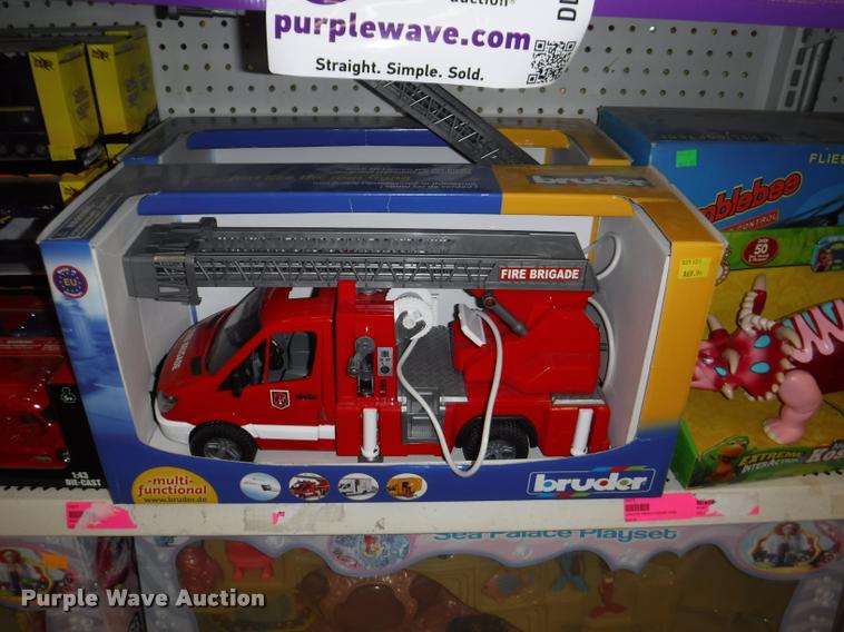 image for item DD0989 Children's toys and books