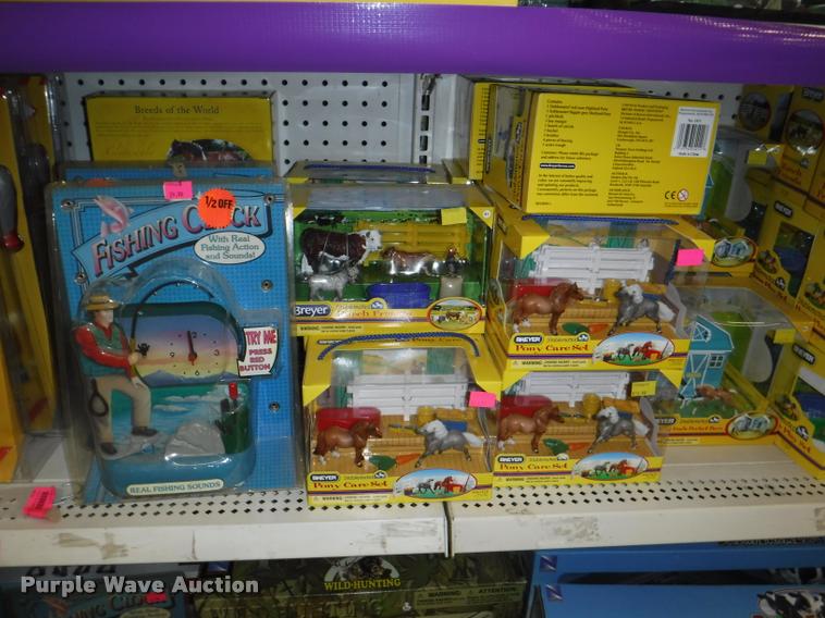 image for item DD0989 Children's toys and books