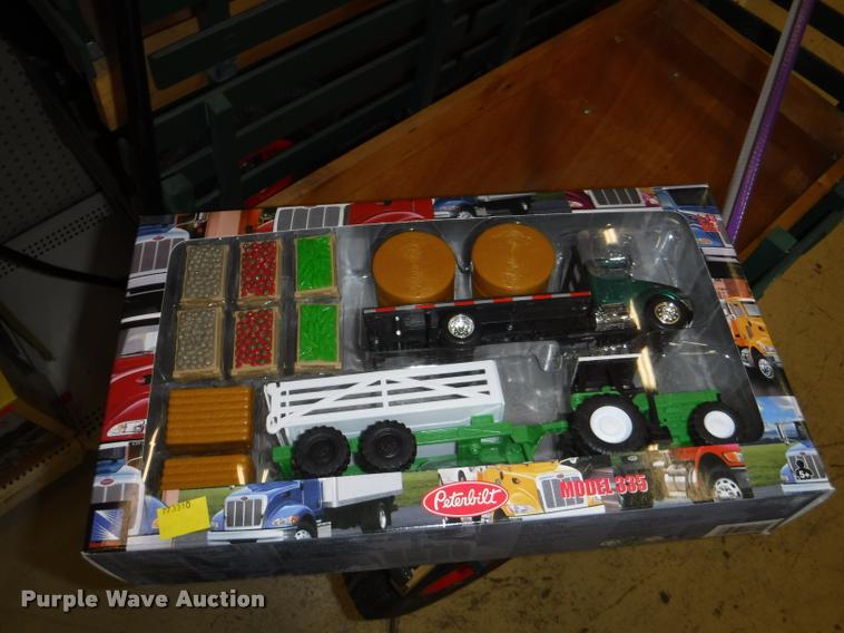 image for item DD0989 Children's toys and books