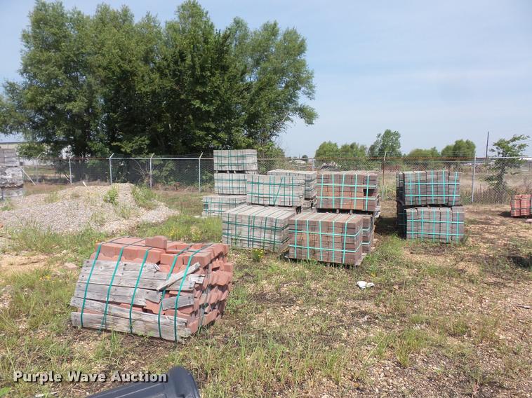 image for item DD1720 Approximately 35 pallets of landscape blocks
