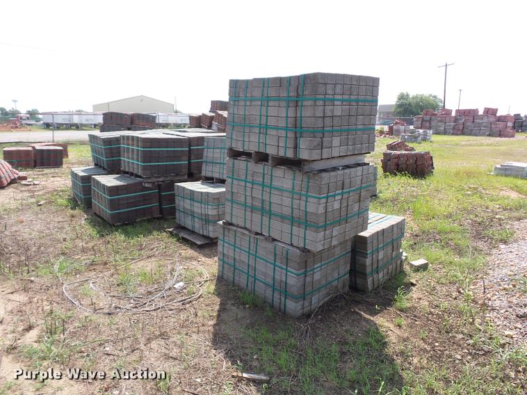image for item DD1720 Approximately 35 pallets of landscape blocks