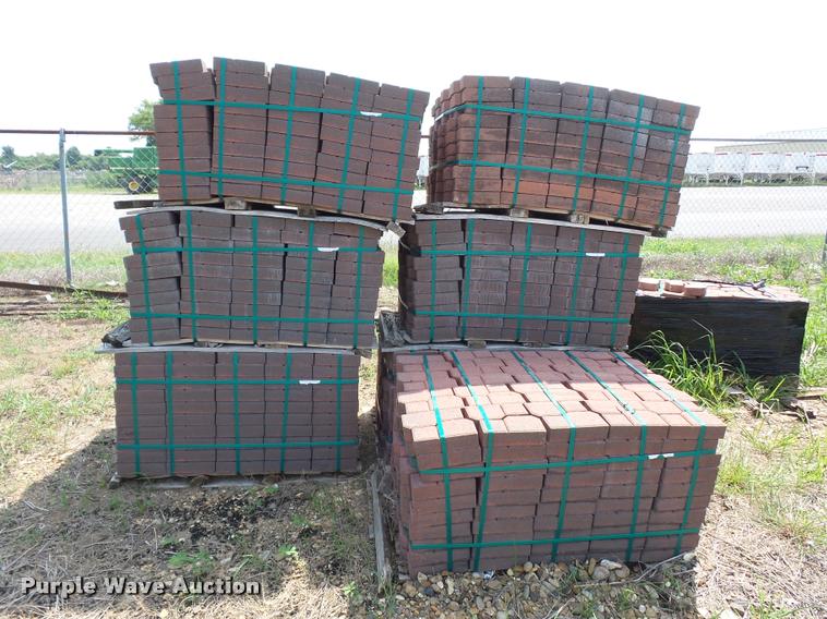image for item DD1721 Approximately 80 pallets of landscape blocks
