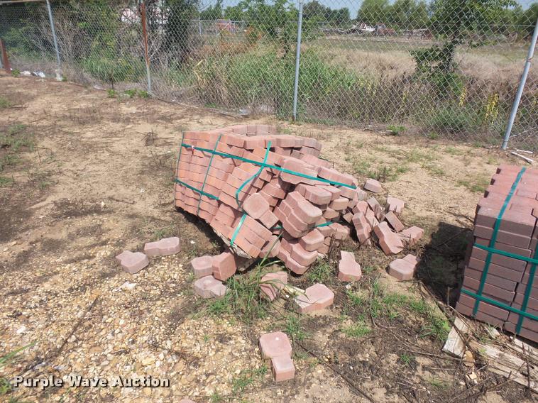 image for item DD1721 Approximately 80 pallets of landscape blocks