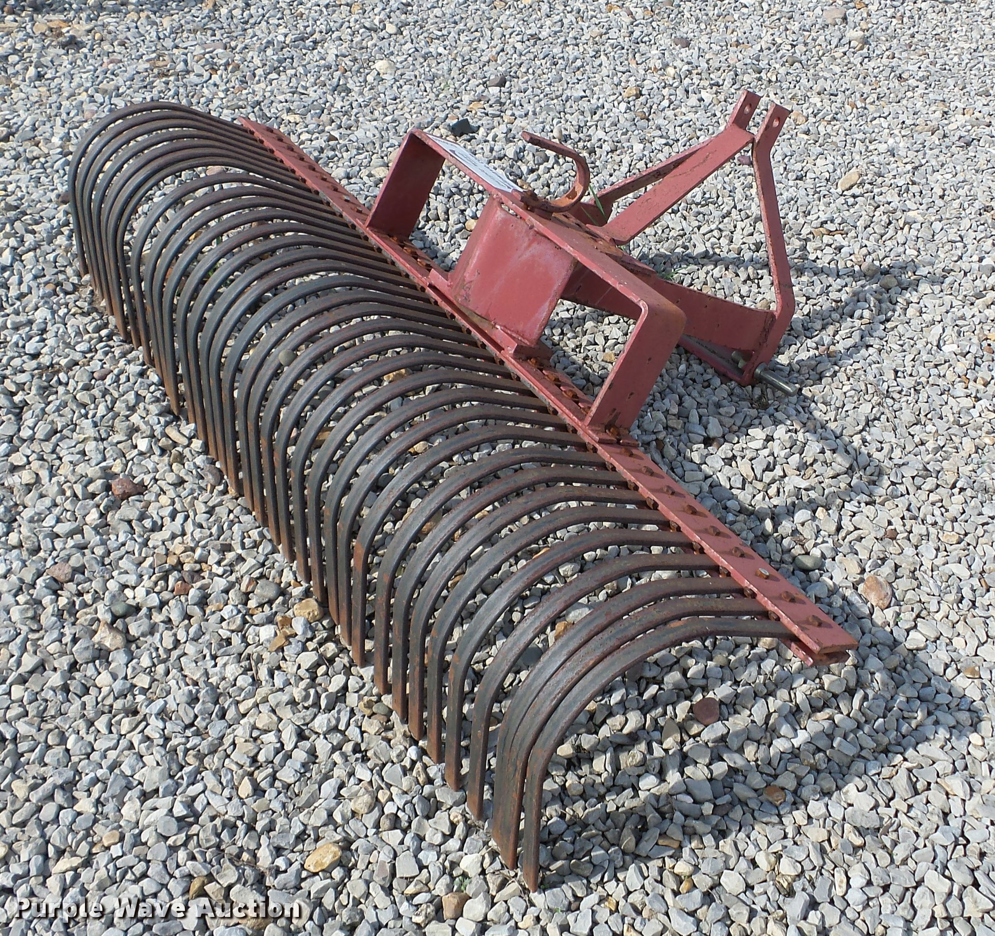 International rock rake in Sikeston, MO Item DC6940 sold Purple Wave