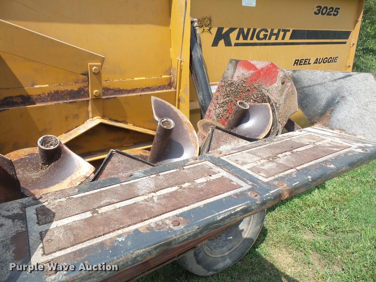image for item DA1657 Knight 3025 Reel Auggie TMR mixer wagon