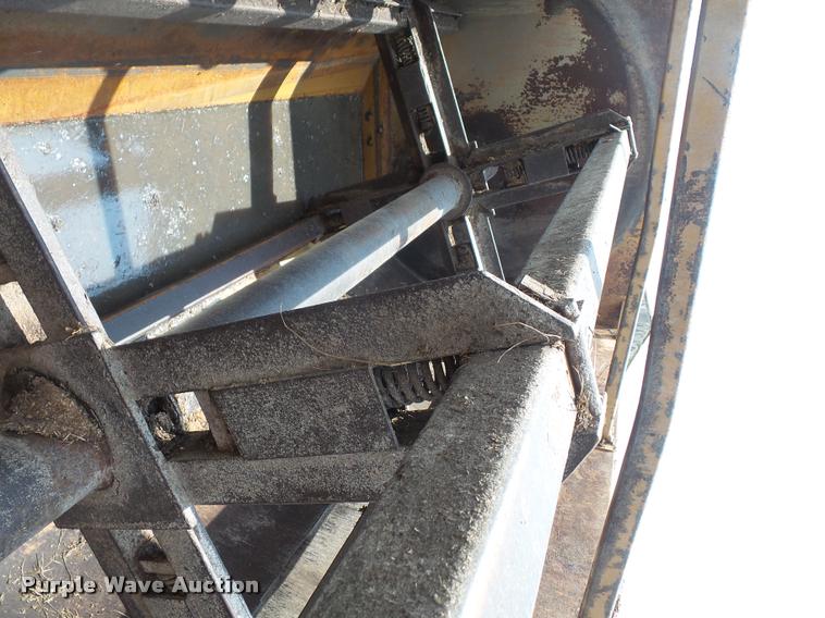 image for item DA1657 Knight 3025 Reel Auggie TMR mixer wagon