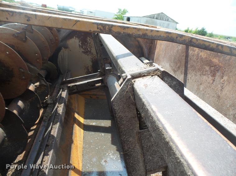 image for item DA1657 Knight 3025 Reel Auggie TMR mixer wagon