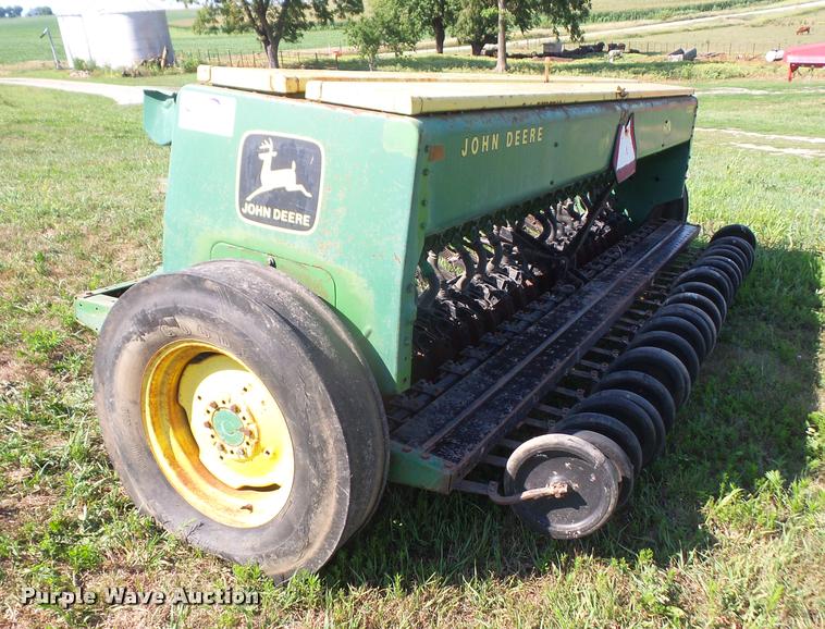 image for item DA1712 John Deere 8300 grain drill