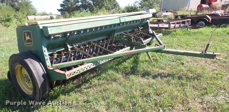 image for item DA1712 John Deere 8300 grain drill
