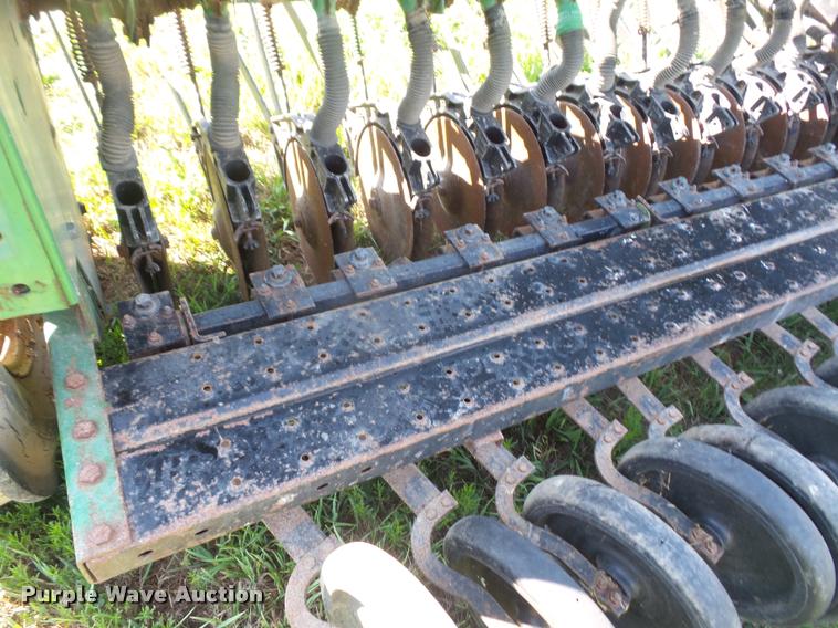 image for item DA1712 John Deere 8300 grain drill