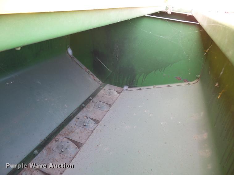 image for item DA1712 John Deere 8300 grain drill