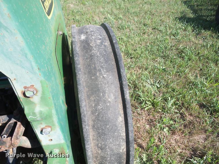 image for item DA1712 John Deere 8300 grain drill