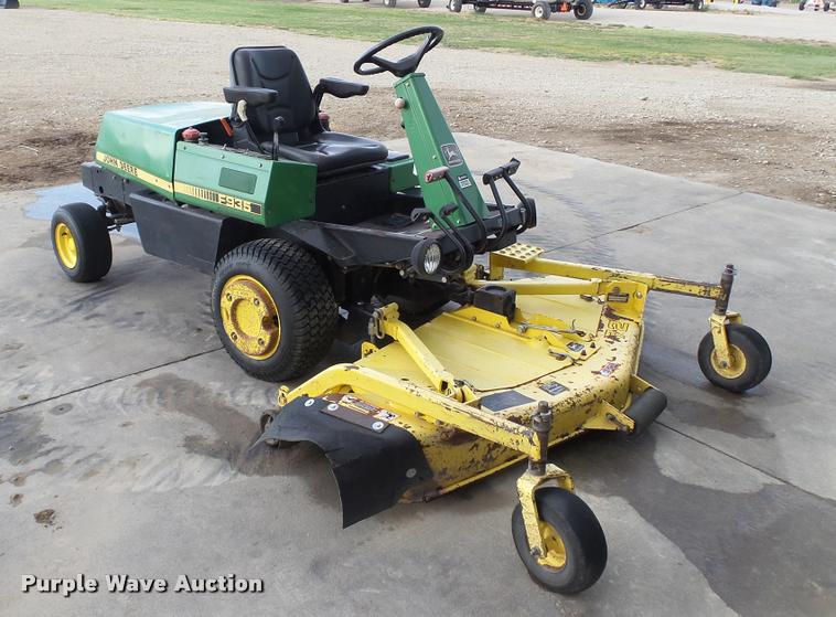 image for item DA1926 1995 John Deere F935 lawn mower