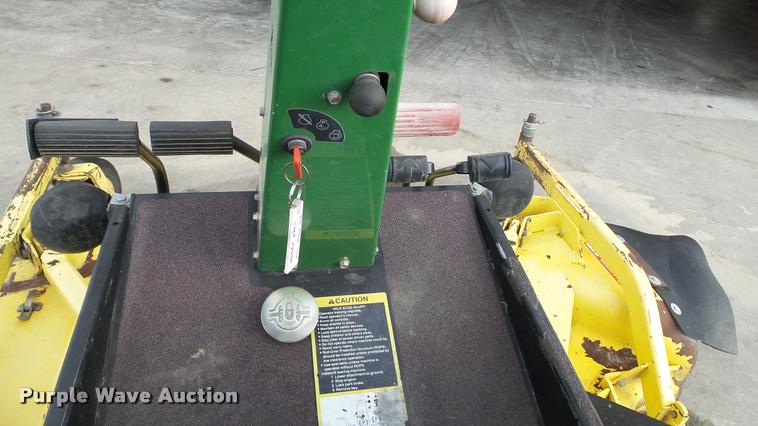 image for item DA1926 1995 John Deere F935 lawn mower