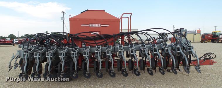image for item DA1927 2008 Hiniker 4836 air seeder