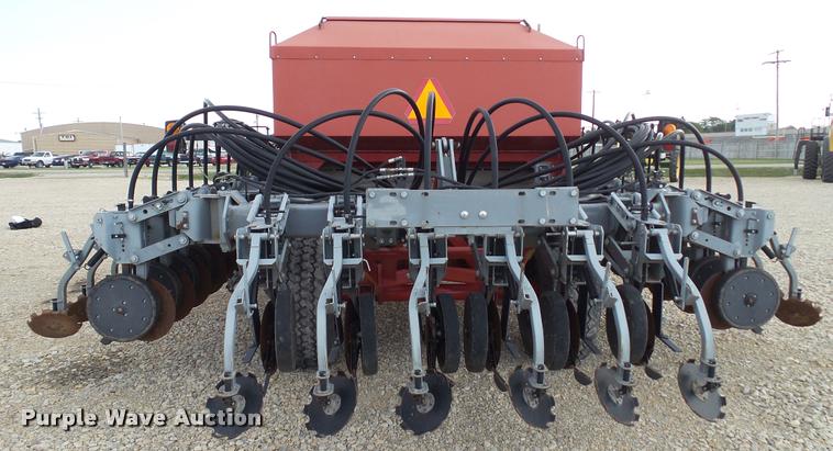 image for item DA1927 2008 Hiniker 4836 air seeder