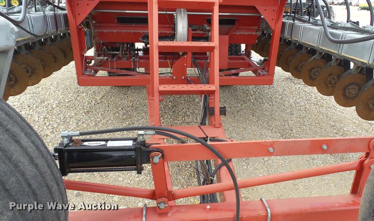image for item DA1927 2008 Hiniker 4836 air seeder