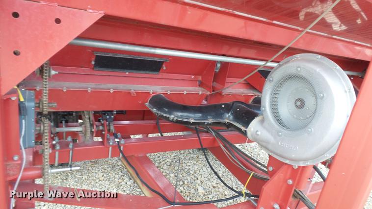 image for item DA1927 2008 Hiniker 4836 air seeder