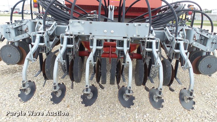 image for item DA1927 2008 Hiniker 4836 air seeder