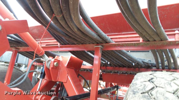 image for item DA1927 2008 Hiniker 4836 air seeder