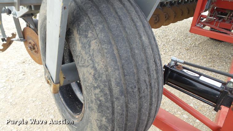 image for item DA1927 2008 Hiniker 4836 air seeder